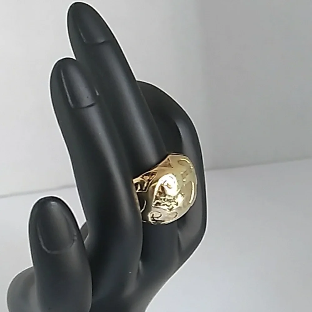 Elegant Gold-Tone Statement Ring‎ with Ornate Scroll Pattern Design Chunky Band
